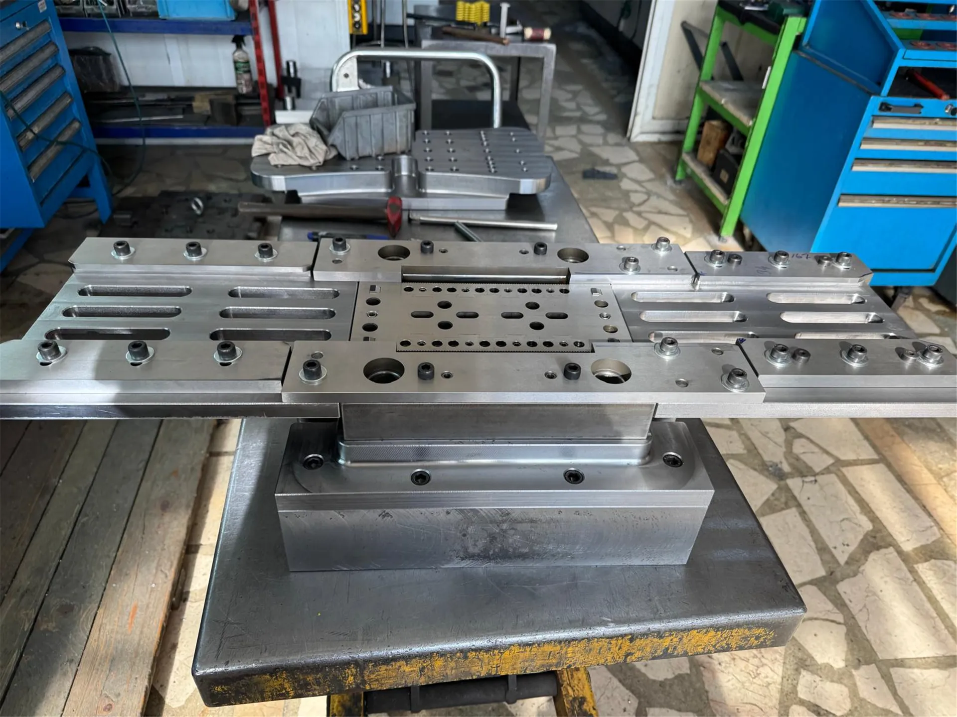 Metal Sac Kalıp İmalatı Nedir? Üretimde Verimliliği Nasıl Artırır?